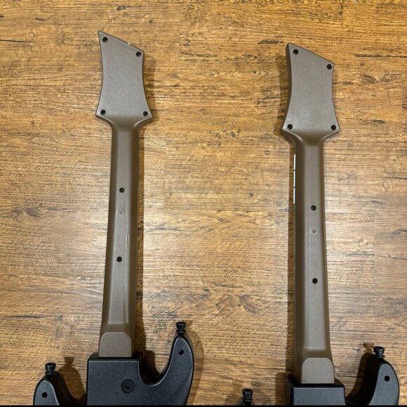 Guitar Hero Wireless Controllers Lot of 2 No Straps and Dongles Untested 0000654 - Picture 4 of 9